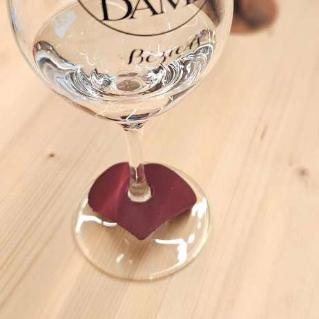 Marque-verre en cuir, Les Couillandres de Jeanne.